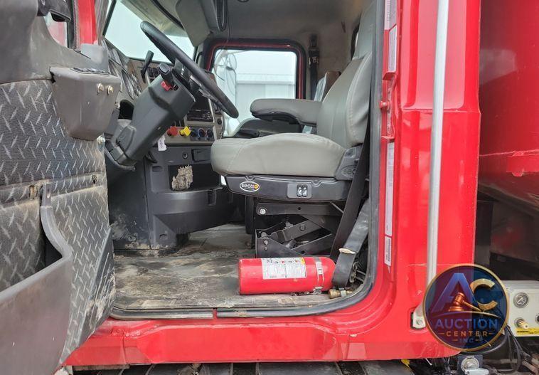2018 Mack Granite GU700 dump truck