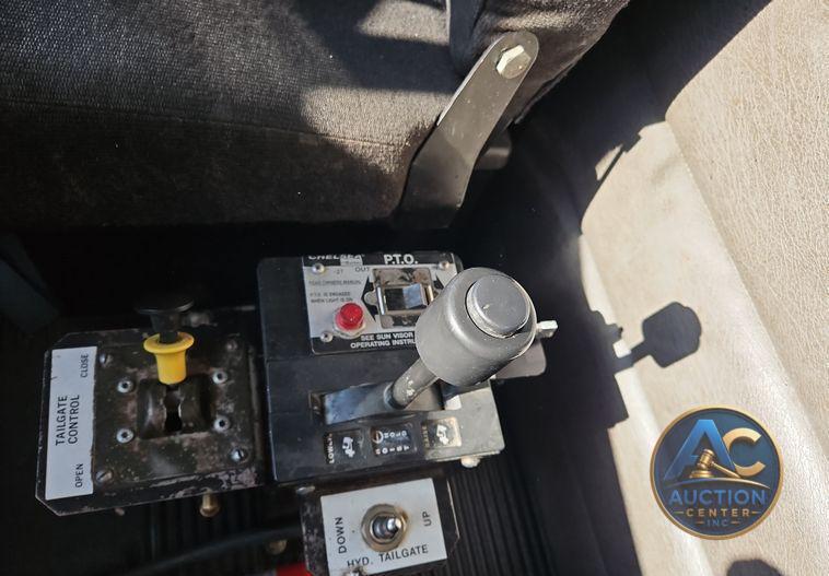2016 Freightliner Coronado 122SD  dump truck