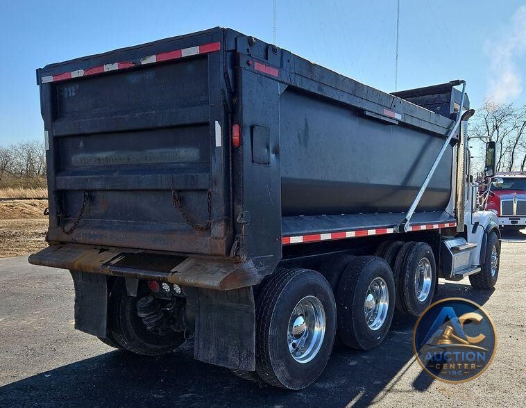 2016 Freightliner Coronado 122SD  dump truck