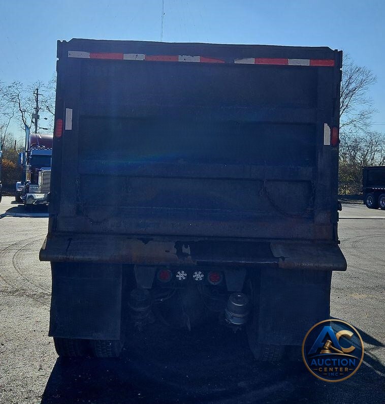 2016 Freightliner Coronado 122SD  dump truck
