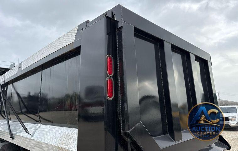2019 Mack Anthem dump truck