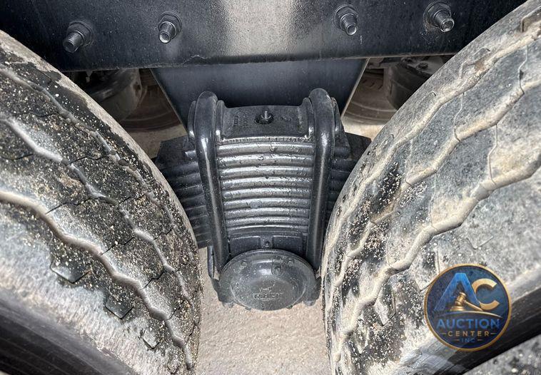 2019 Mack Anthem dump truck