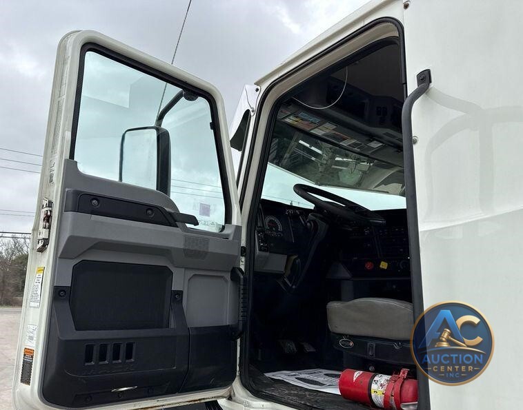 2019 Mack Anthem dump truck
