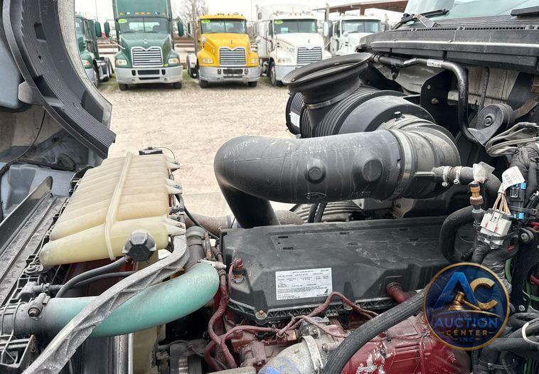 2019 Mack Anthem dump truck