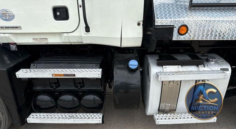 2019 Mack Anthem dump truck
