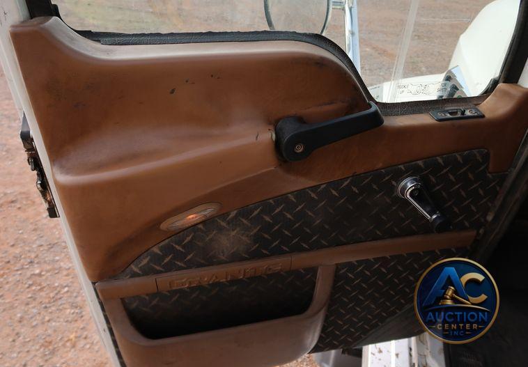 2009 Mack GU713  dump truck