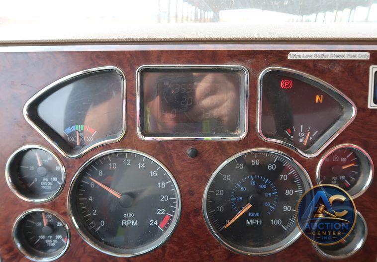 2009 Mack GU713  dump truck