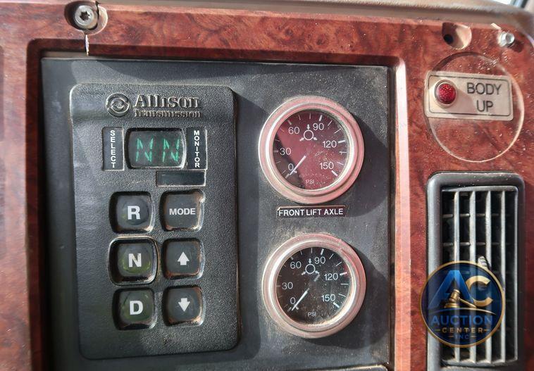 2009 Mack GU713  dump truck