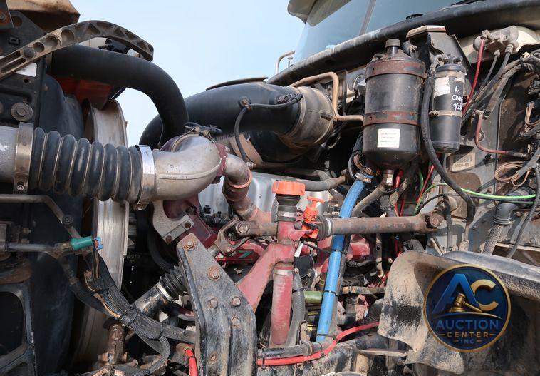 2009 Mack GU713  dump truck