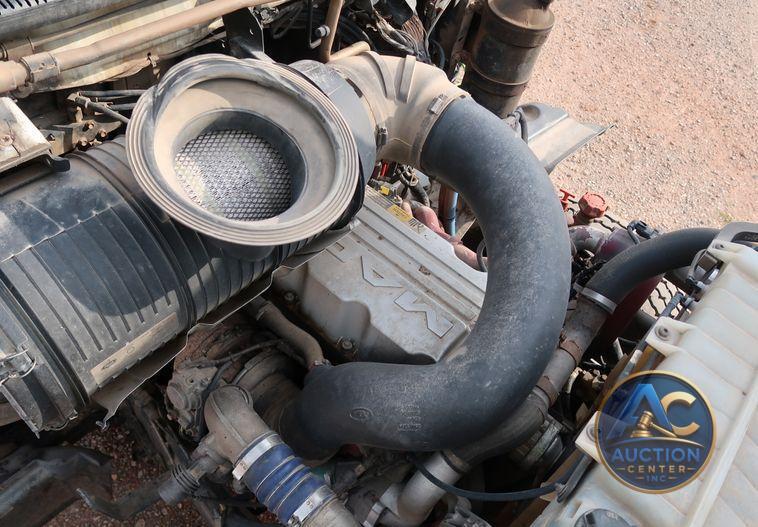 2009 Mack GU713  dump truck