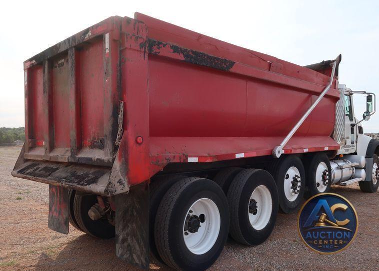 2009 Mack GU713  dump truck