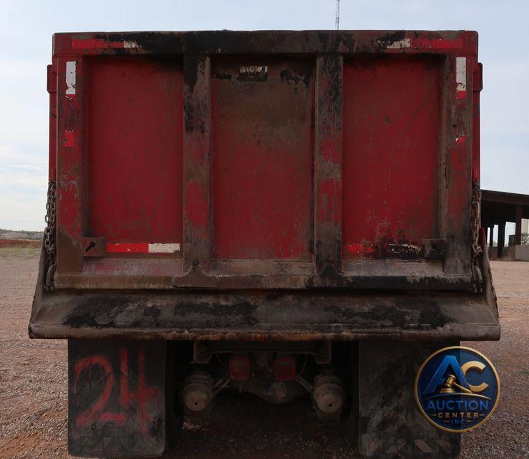 2009 Mack GU713  dump truck