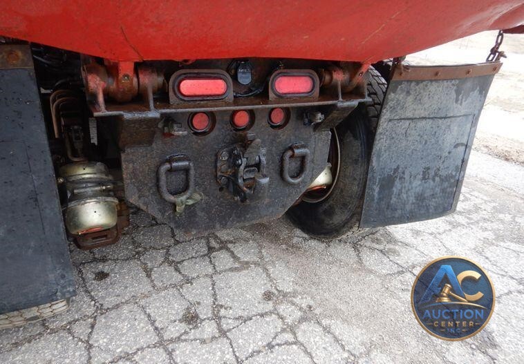 2013 Mack Granite dump truck