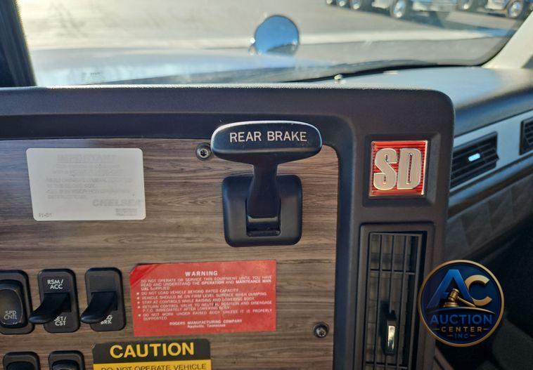 2016 Freightliner Coronado 122SD  dump truck
