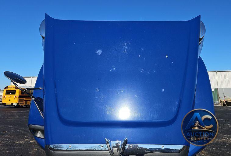 2016 Freightliner Coronado 122SD  dump truck