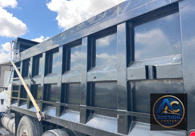 2015 International  7500 SBA dump truck