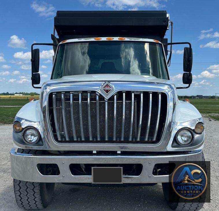 2015 International  7500 SBA dump truck