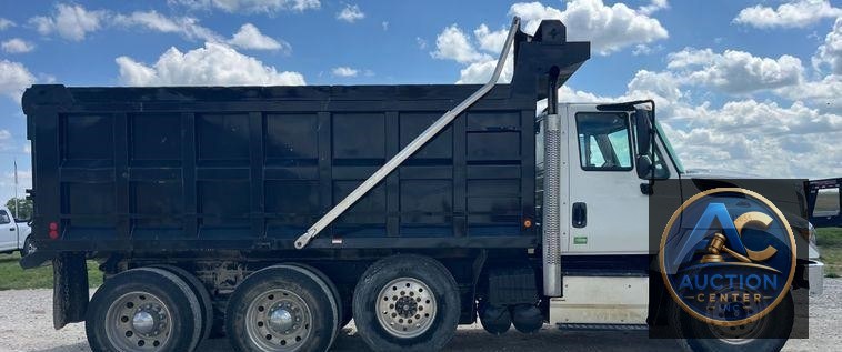 2015 International  7500 SBA dump truck