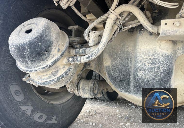 2015 International  7500 SBA dump truck