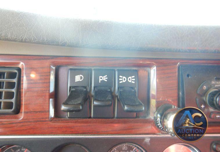 2008 Kenworth T800  dump truck