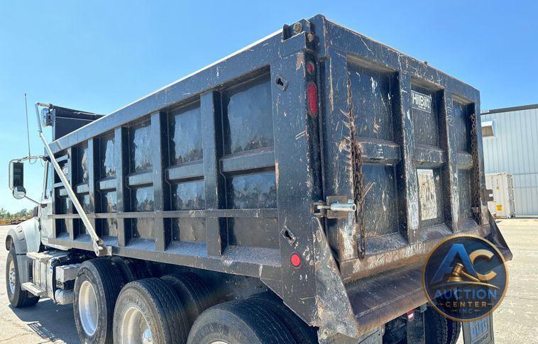 2018 Mack Granite GU713 dump truck
