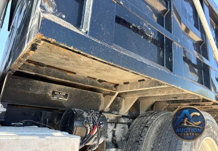 2018 Mack Granite GU713 dump truck