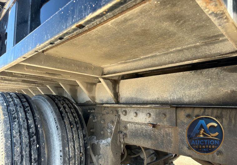 2018 Mack Granite GU713 dump truck