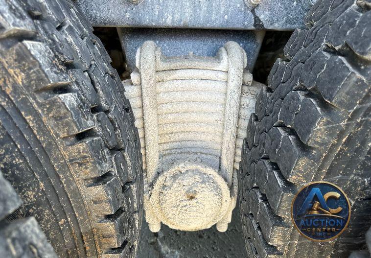 2018 Mack Granite GU713 dump truck