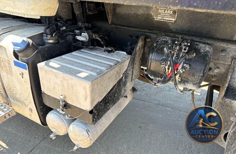 2018 Mack Granite GU713 dump truck