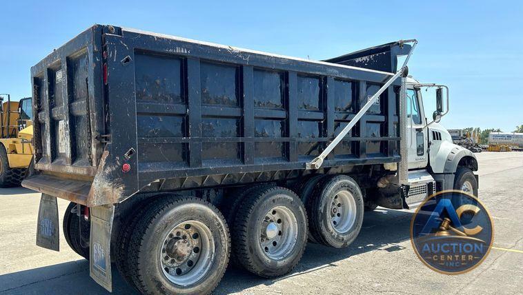 2018 Mack Granite GU713 dump truck