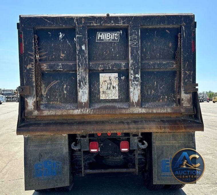 2018 Mack Granite GU713 dump truck