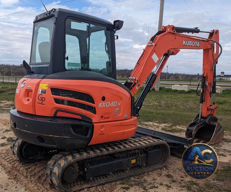 2020 Kubota KX040-4  mini excavator