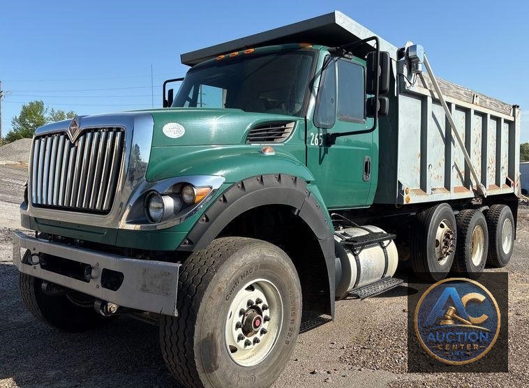 2017 International 7600 dump truck
