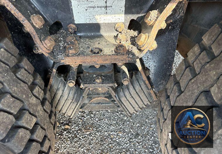 2017 International 7600 dump truck
