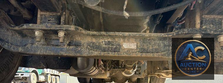 2017 International 7600 dump truck