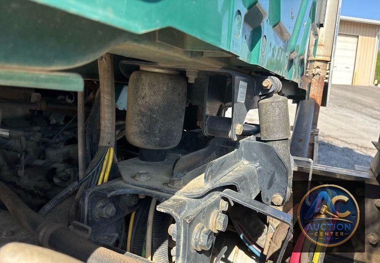 2017 International 7600 dump truck