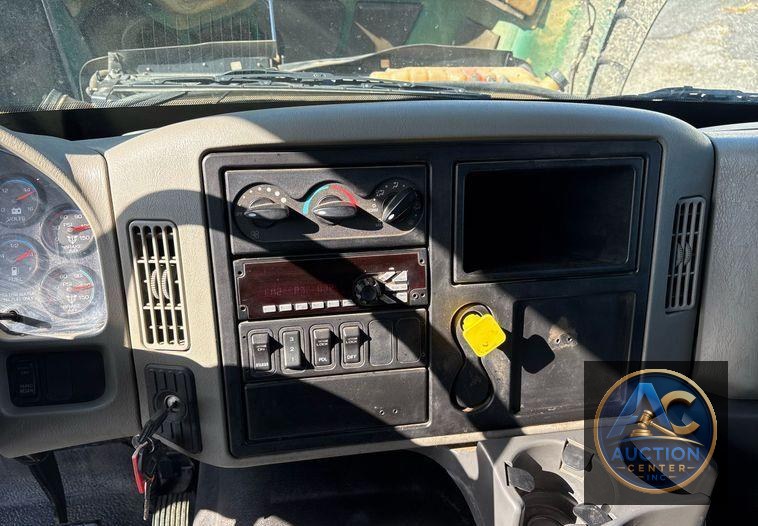 2017 International 7600 dump truck