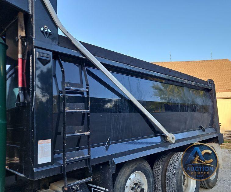 2014 Mack GU713 dump truck
