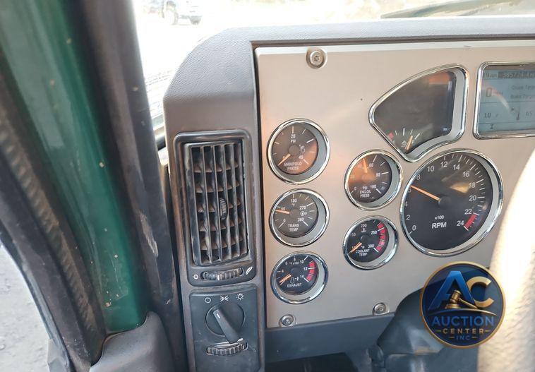 2014 Mack GU713 dump truck