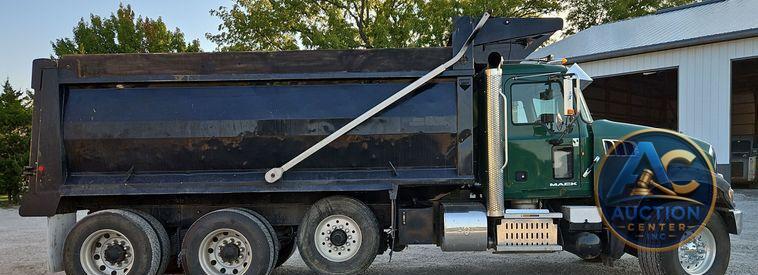 2014 Mack GU713 dump truck