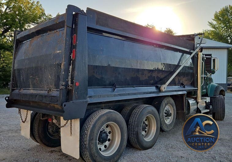 2014 Mack GU713 dump truck