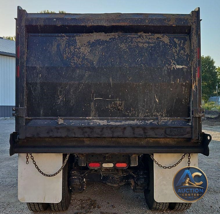 2014 Mack GU713 dump truck