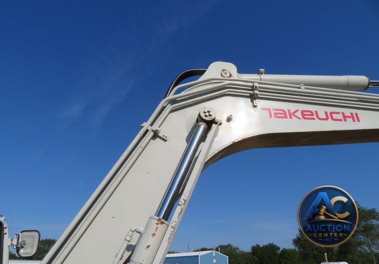 2013 Takeuchi TB285 mini excavator
