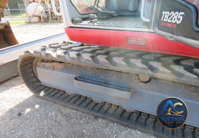 2013 Takeuchi TB285 mini excavator