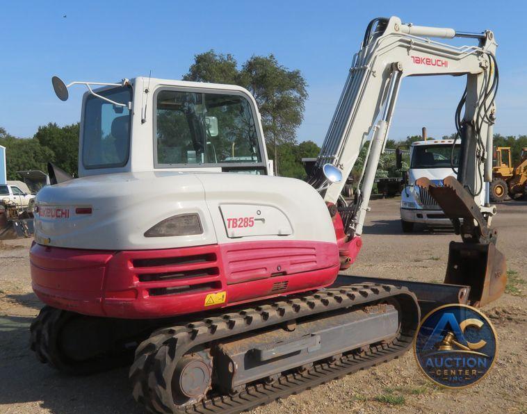 2013 Takeuchi TB285 mini excavator