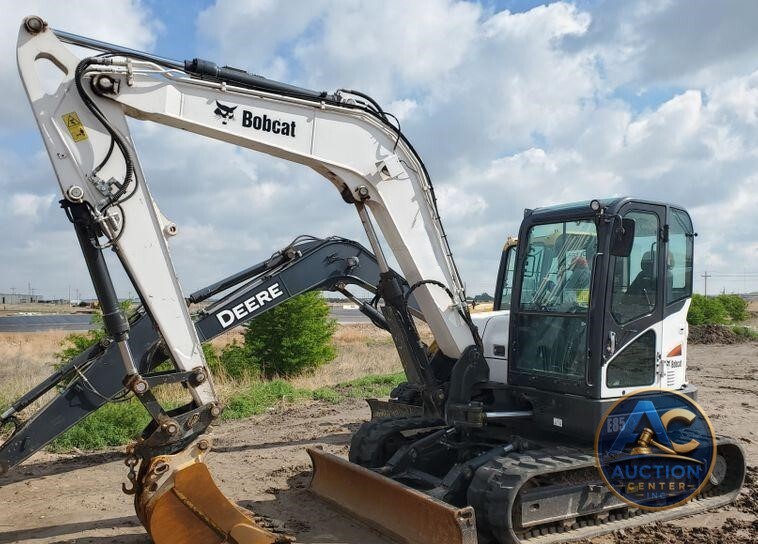 2015 Bobcat E85  mini excavator