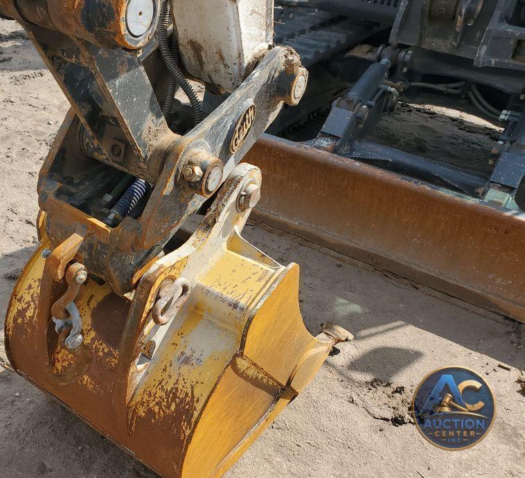 2015 Bobcat E85  mini excavator