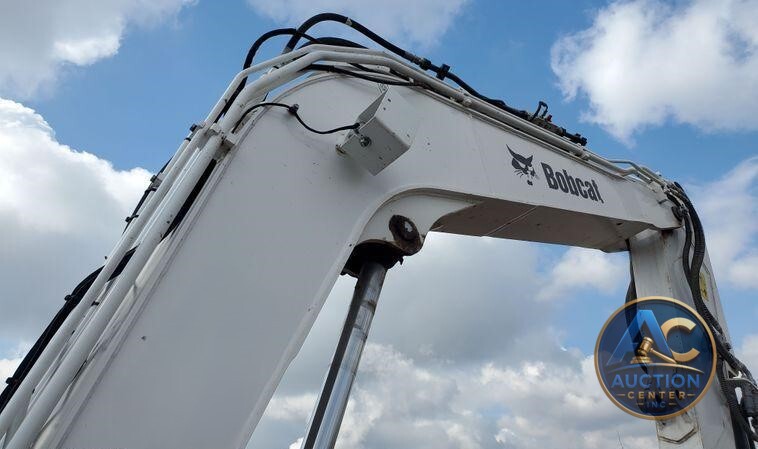2015 Bobcat E85  mini excavator
