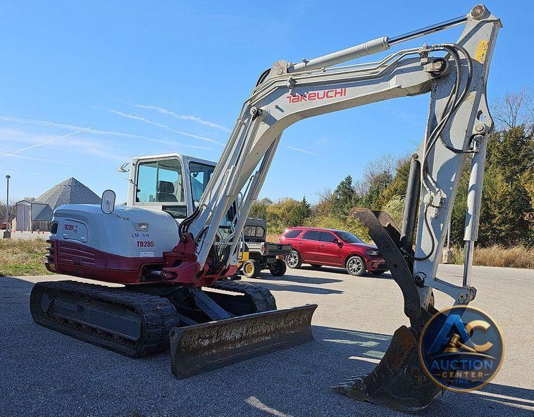 2013 Takeuchi TB285  mini excavator