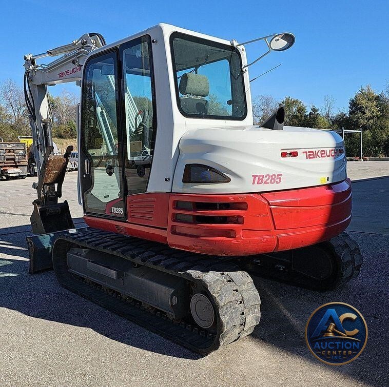 2013 Takeuchi TB285  mini excavator